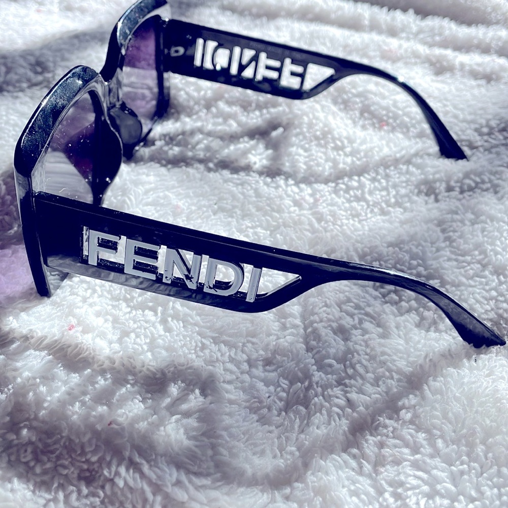 Sexy classy big purple Lina square fendi summer sun glasses